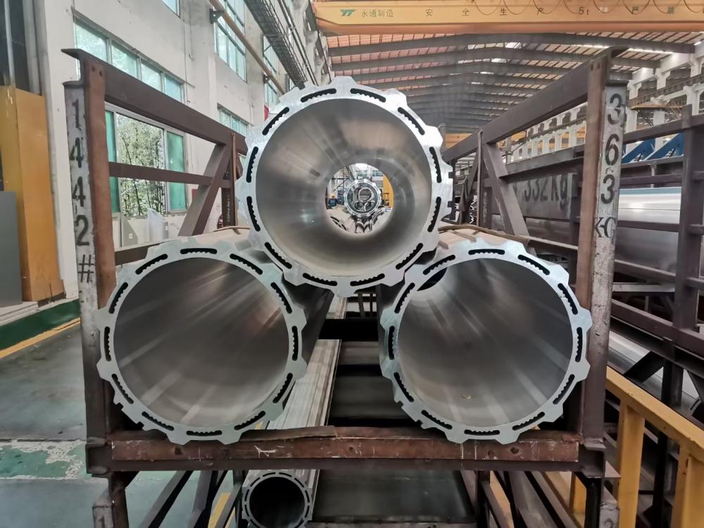 Extrusion process of aluminium profile