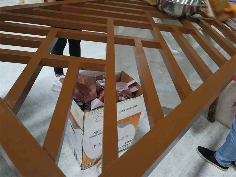 Proses pengelasan profil aluminium